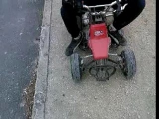 jeunes pilotes de quad