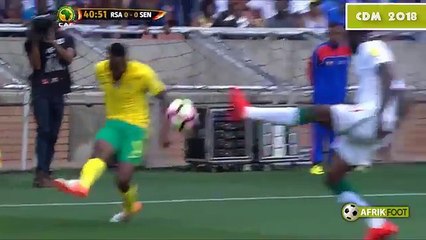 Árbitro suspendido de por vida.