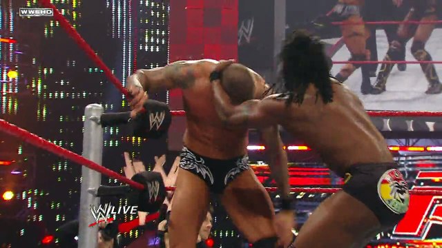 Raw Kofi Kingston vs. Randy Orton