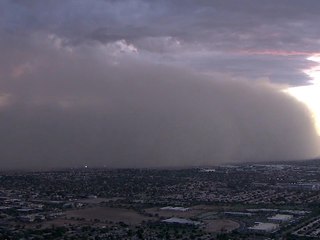 Dust storm brings visibility to near zero
