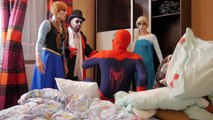 Spiderman & Elsa VAMPIRE Scare! w/ Frozen Anna CatWoman Fun IRL Superhero in Real Life