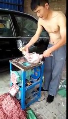 Que açougue que nada, agora eu só compro carne com o meu vizinho