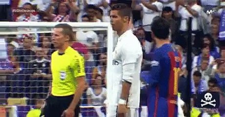 L'accolade entre Cristiano Ronaldo et Leonel Messi !