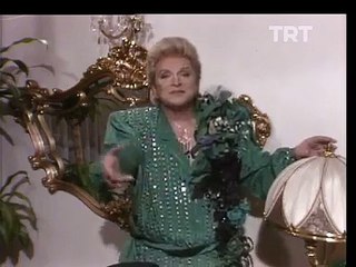 Zeki Müren - Sevgi Dolu Şu Gönlüm (TRT Arşivi)