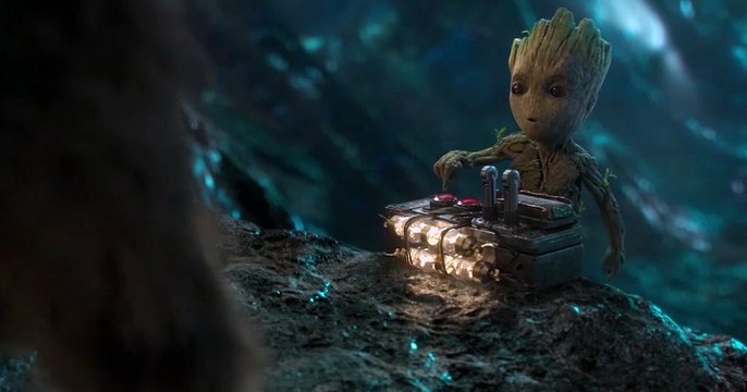 Guardianes de la galaxia 2 - Clip en español exclusivo con Rocket y Baby Groot