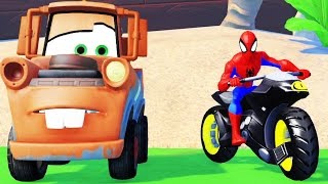THE AMAZING SPIDERMAN HAVING FUN WITH TOW MATER!!! DISNEY PIXAR CARS VIDEOS