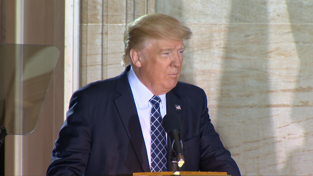Trump honors Holocaust survivors