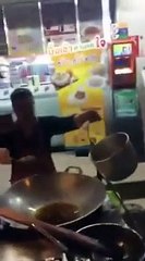 Tayland'da Kerhane Tatlısı Arayan Türk