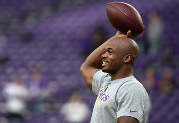 Adrian Peterson signs two-year deal with New Orleans Saints