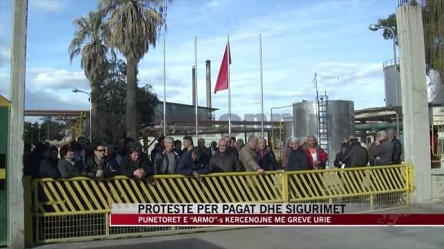Protestë për pagat dhe sigurimet - News, Lajme - Vizion Plus
