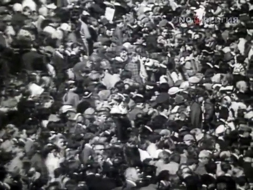 Soviet May 1st Parade, Red Square 1975 part 1/2