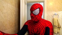 Spiderman Bath Time with Frozen Elsa, Hulk, Joker & Pink Spidergirl - Superheroes Movie In Real Life-rkMKUEsV