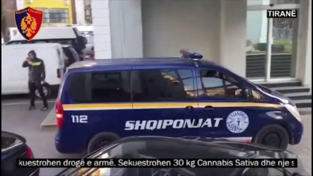 Operacioni “Qelqi”- Pesë shtetas kapen me 30 kg kanabis, furnizonin 3 zona në Tiranë