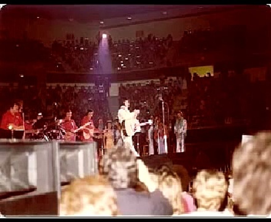 Elvis Presley - Wings Stadium, Kalamazoo, Michigan 26  April 1977