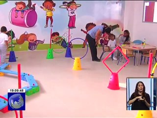 Presidente Rafael Correa inauguró nuevo ciclo Lectivo en Guayaquil