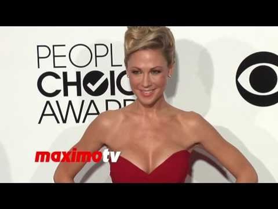 Desi Lydic People's Choice Awards 2014 - Red Carpet Arrivals