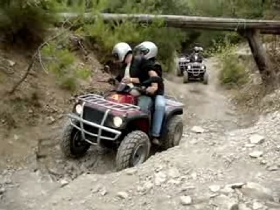 www.provence-quad-tourisme.com Quad Tout Terrain