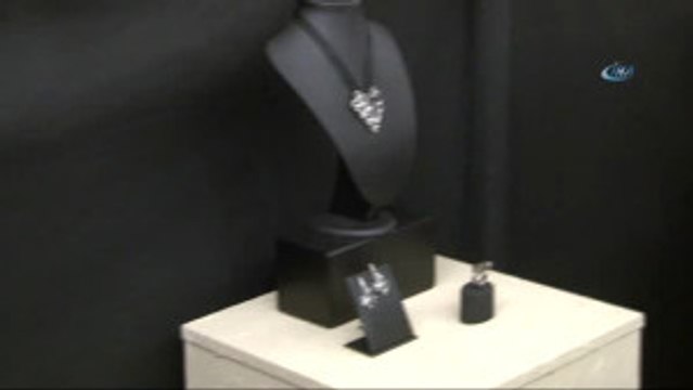 Geometrik Düşler Takıya Dönüşüyor