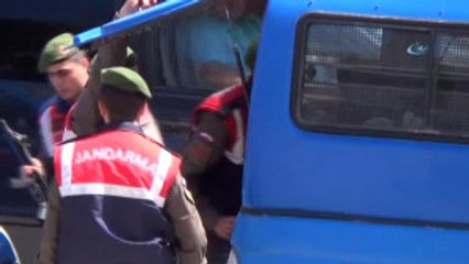 Ünlü Oyuncu Selim Erdoğan Adliyeye Sevk Edildi