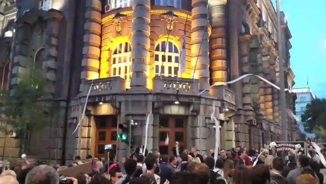 Protests in Belgrade Mark Anniversary of Controversial Nighttime Demolitions