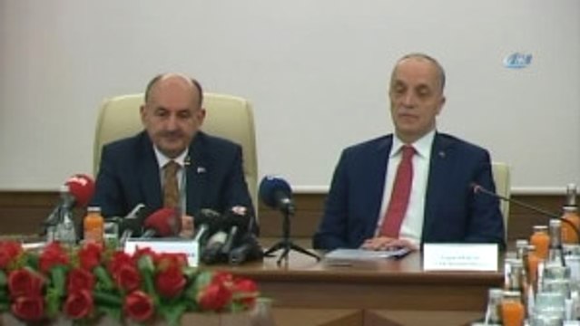 Çalışma ve Sosyal Güvenlik Bakanı Müezzinoğlu: (1 Mayıs Kutlamaları) Kutlamaların Taksim'de Olacak...