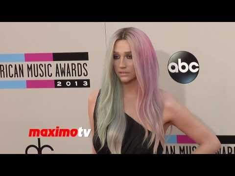 Kesha American Music Awards 2013 Red Carpet