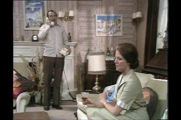 The Fall And Rise Of Reginald Perrin S01E03 - The Sunday Extraordinary Business Meeting
