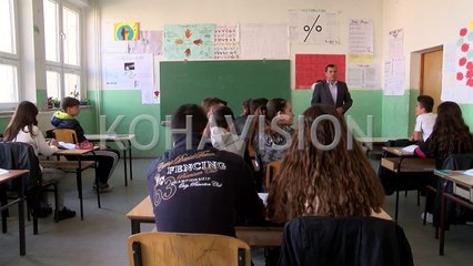 下载视频: Objekti i një shkolle në Kamenicë s’plotëson as kushtet elementare për mësim