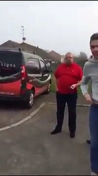 Cadeau à 28000€ d'un jeune de Chelsea à son père