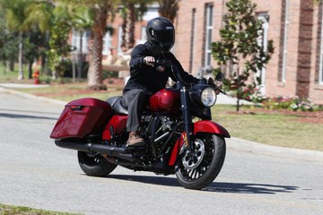 New 2017 Road King Special Walk Around Video