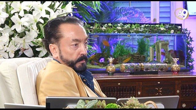 Şort giydiği için saldırıya uğrayan hanıma herkes destek olmalı. Biz her zaman yanındayız