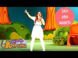 SACO UNA MANITO - Cantando con Adriana (en vivo) - canciones infantiles