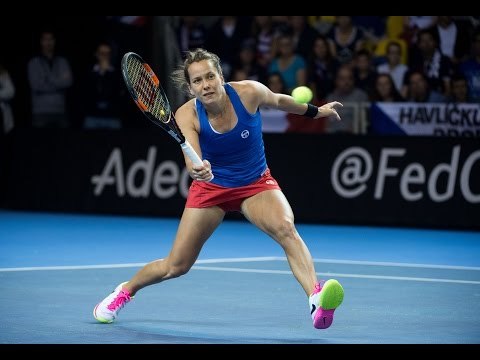 Highlights: Alize Cornet (FRA) v Barbora Strycova (CZE)