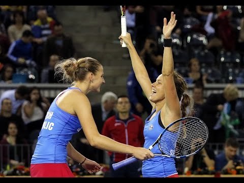 Highlights: Andreea Mitu/Raluca Olaru (ROU) v Karolina Pliskova/Barbora Strycova (CZE)