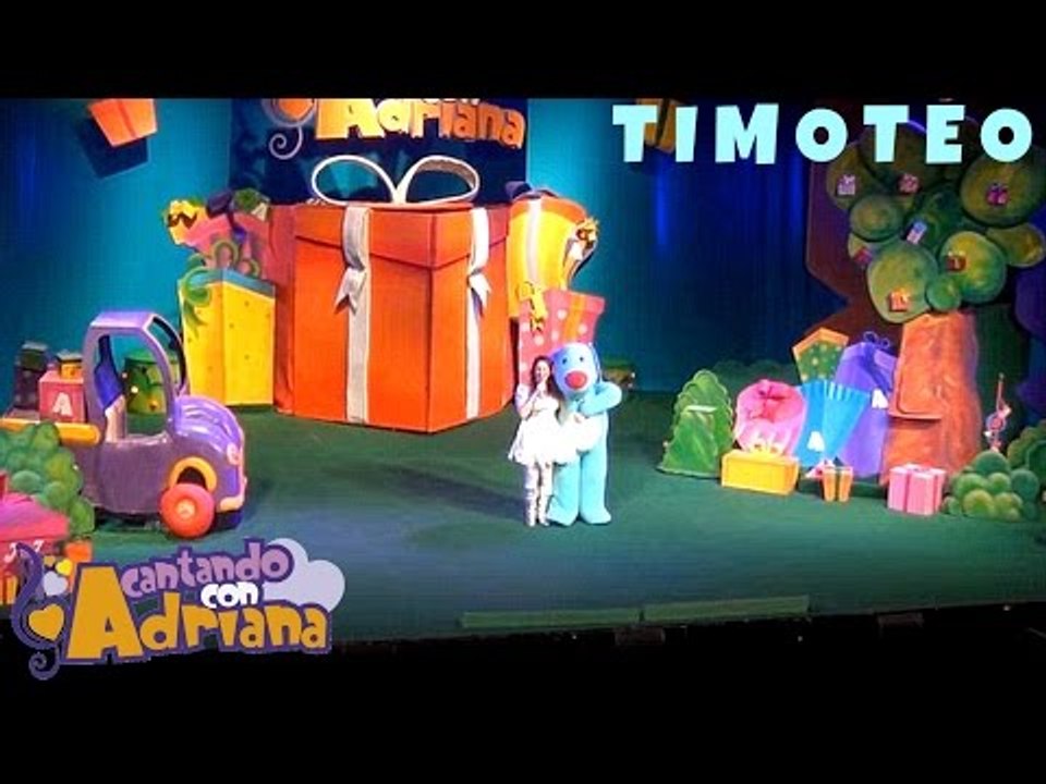 MI PERRO TIMOTEO - Cantando con Adriana (en vivo en el teatro)