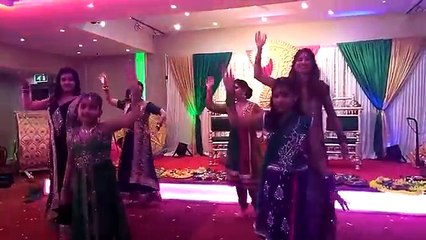 Best Mehndi dance Full Video 2017 | Awesome Mehndi