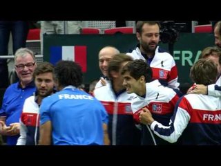 Jo-Wilfried Tsonga seals victory for France