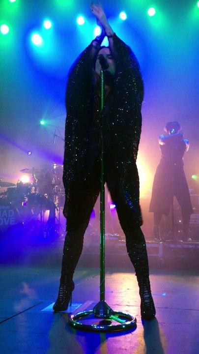 JoJo live