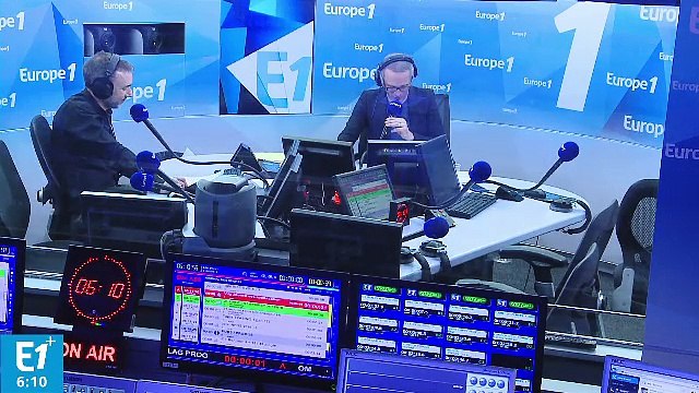 Le journal des sports - L'équipe de France de football de retour à Clairefontaine