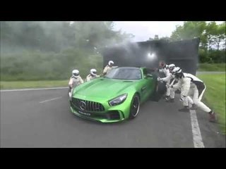 Así fue la presentación del Mercedes AMG GT R