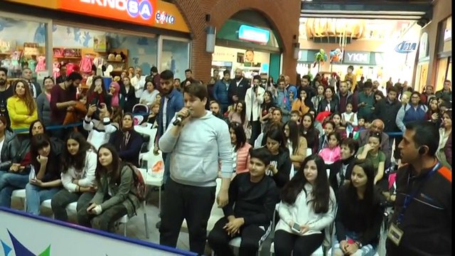 Deli Aşk Filminin Galası Yapıldı