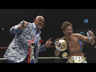 武尊&武藤敬司、LOVEポーズ夢の競演／K-1 TAKERU×Muto Keiji