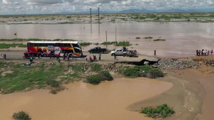 Pluies diluviennes et inondations au Pérou: 75 morts