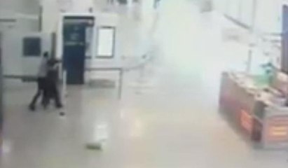 Paris'teki saldırı anı kamerada