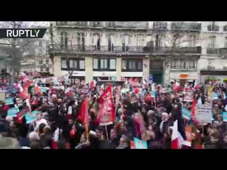 Thousands rally in support of leftist Jean-Luc Melenchon in Paris