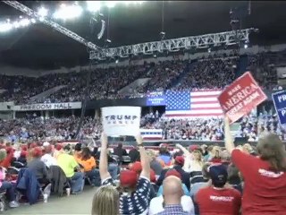 ট্রাম্পের ফোনে আড়িপাতার প্রমাণ মেলেনি: এফবিআই পরিচালক