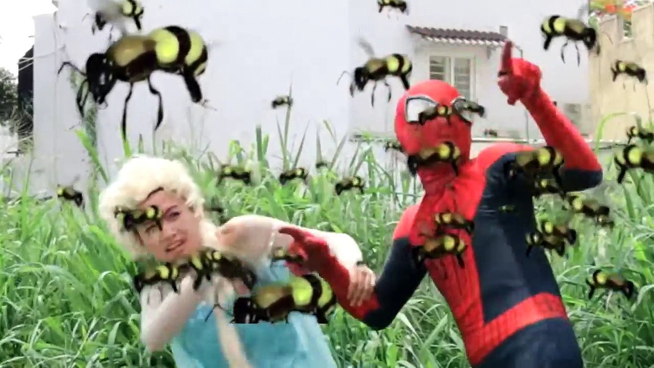 Доктор эль эль ан s врач человек-паук человек-паук уна a Это делает огромные инъекции плюшевых задницу