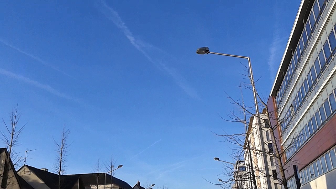 Chemtrails Angers - 14 mars 2017 - 08h04