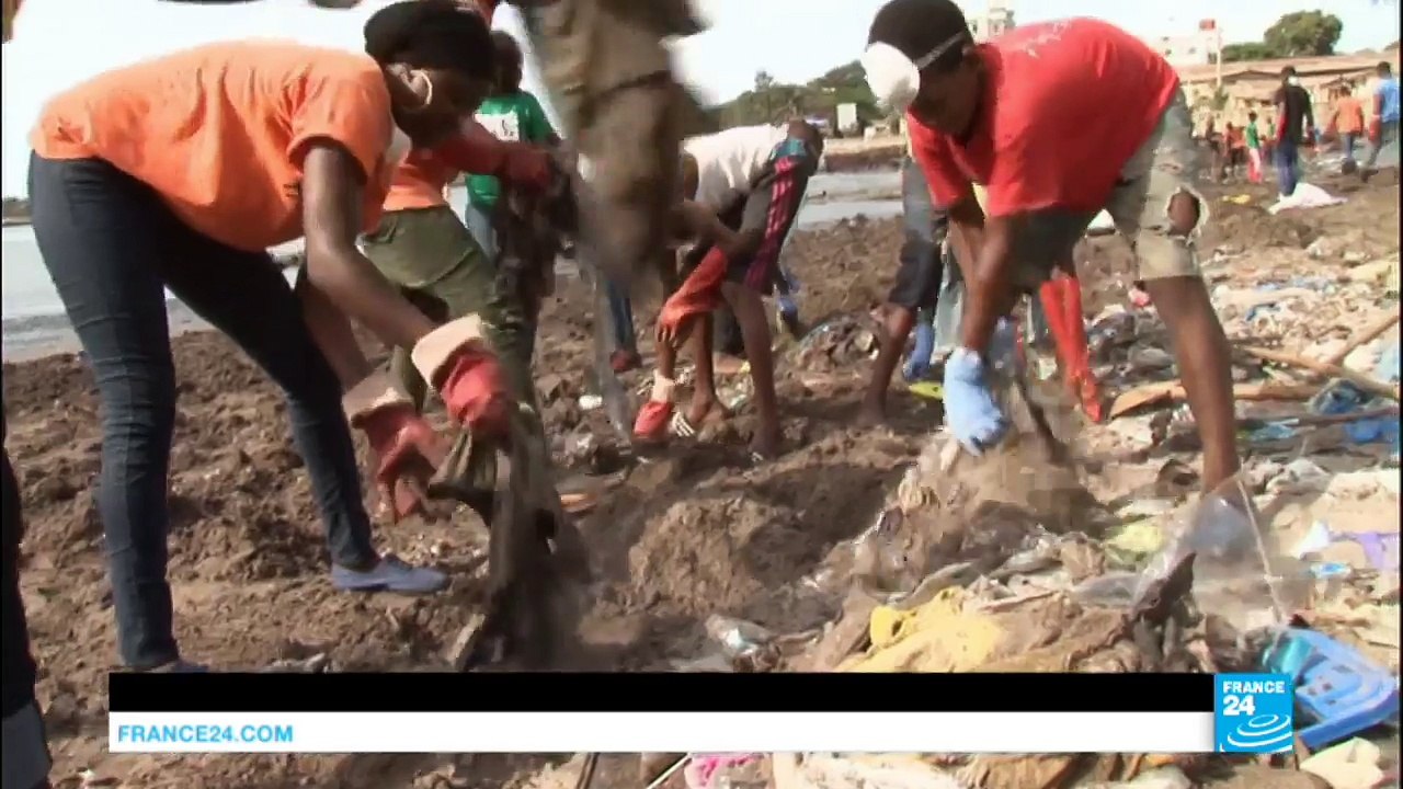 Des jeunes Guinéens lancent une opération "ville propre" à Conakry
