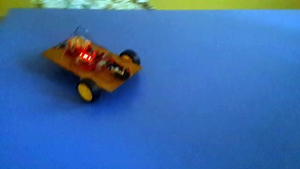 Arduino ile Masadan Düşmeyen Robot